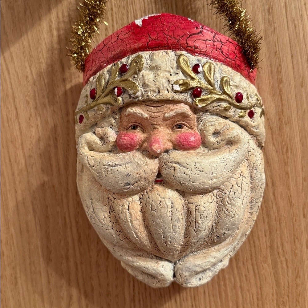 vintage-style, crackle-finish resin or plaster Santa Claus figurine / Vase